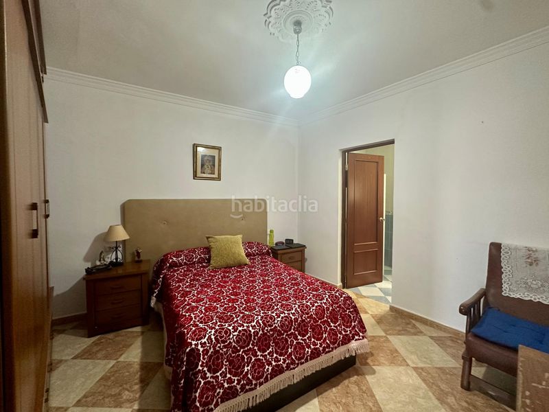 Foto 5303d6d6-9b36-42a1-ba66-f71097d12703. Casa a Marchena