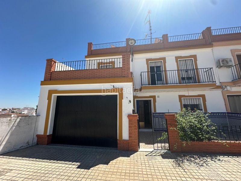 Foto f2cd3b00-80f3-457f-b519-ac8cf90f851e. Casa a Marchena