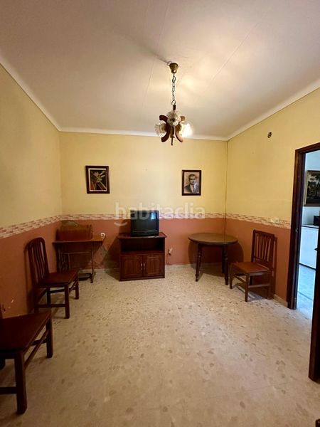 Foto c8bf0488-b703-4021-acda-be710c648cd9. Pis a Marchena