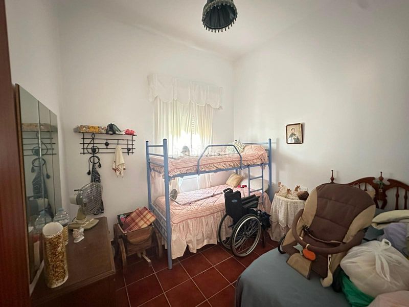 Foto cc8ce616-d9fb-40e4-bb7d-e89c853d45b1. Xalet a Marchena