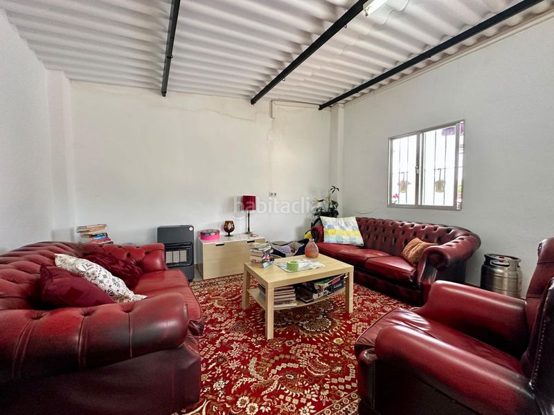 Foto be52bb3c-486f-40e7-b9bb-100400ea1fa5. Casa a Paradas