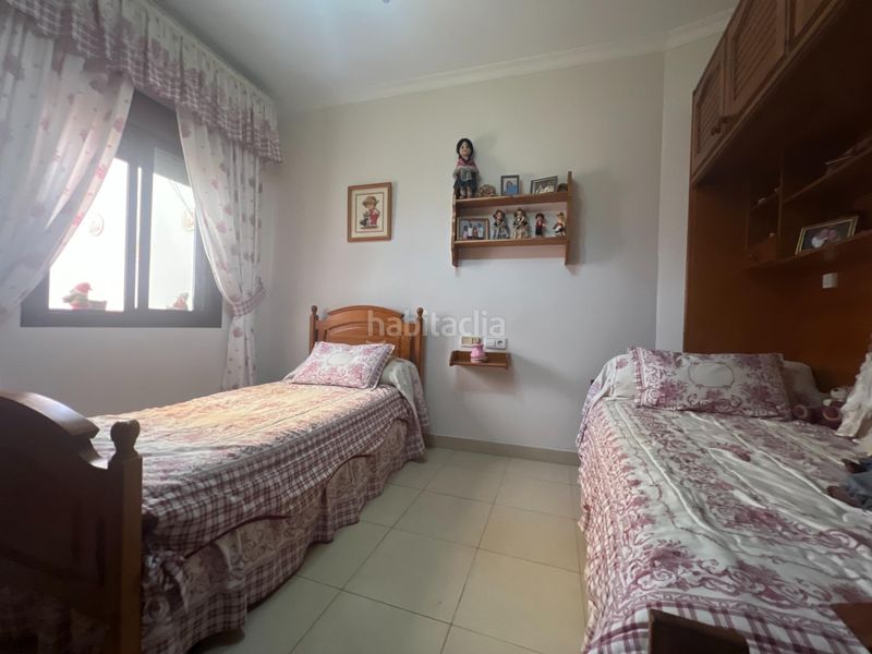 Foto 2472ec76-2496-497a-a24e-46c9bd2e544b. Casa amb aparcament a Marchena