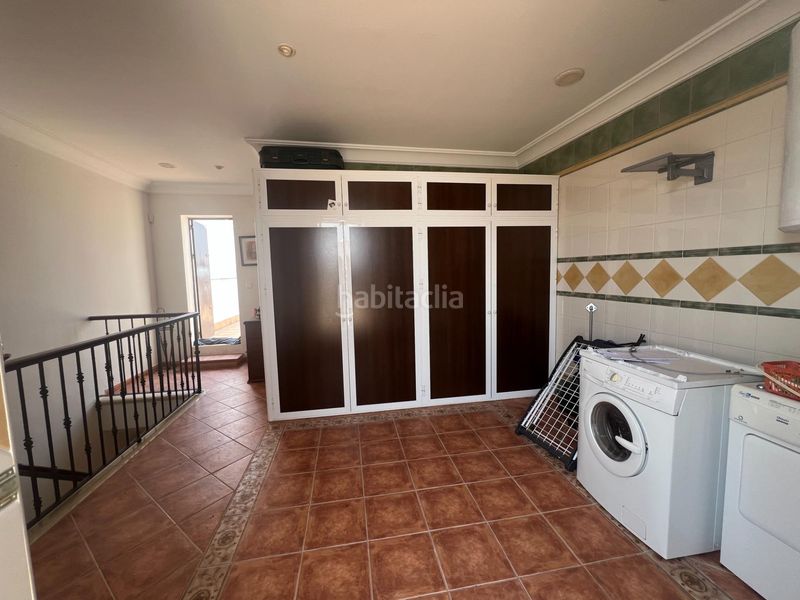 Foto 54084481-0f24-48f9-9e79-21a2b0b25cd7. Casa amb aparcament a Marchena