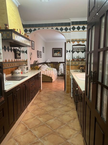 Foto 61fa8d60-0323-442b-ac70-f9bab8ef50a8. Casa amb aparcament a Marchena