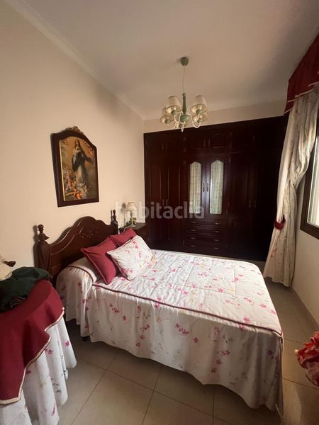 Foto 9869db4e-9882-4aa2-bc88-40ce35d3a923. Casa amb aparcament a Marchena