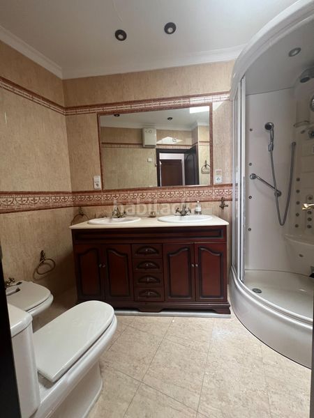 Foto b8ea71e3-9855-4e46-aa74-d2c21b15352d. Casa amb aparcament a Marchena