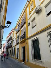 Pis  Calle huerta gavira. Estupendo piso en pleno centro