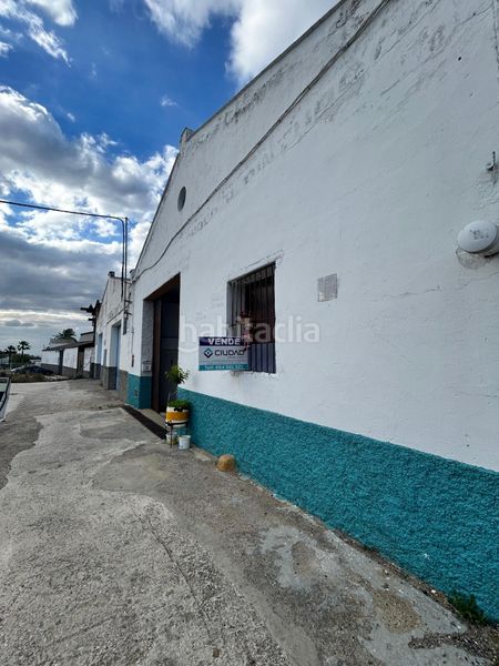 Foto 06f076f5-83c9-43fa-a516-34e6c85f1281. Nau industrial a Marchena