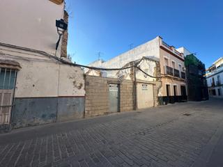 Terrain résidentiel à Marchena. Solar en venta en calle méndez.