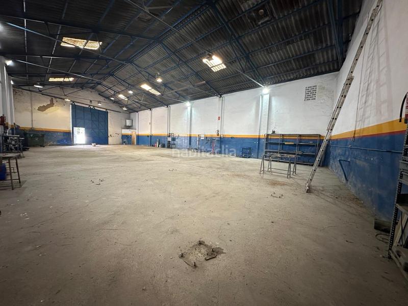 Foto e65b8ef8-b47a-4e96-ab32-e94b98f6ba01. Nave industrial nave en carretera de carmona en Marchena