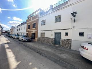 Maison à Marchena. Casa en barrio la guita
