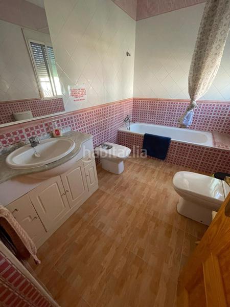 Foto 46f11473-2a63-40f0-80ed-cace09d3ad97. Casa a Carmona