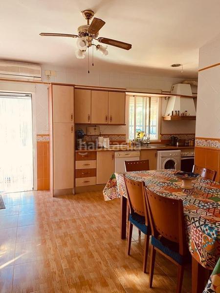 Foto 4c51adeb-d809-4bac-91fb-ea9f7dbdcb95. Casa a Carmona