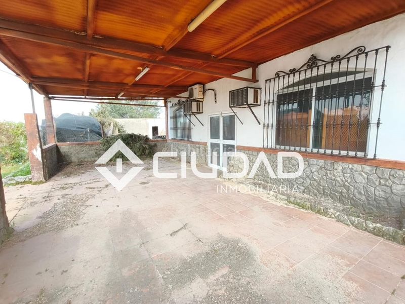 Foto aee96cb0-6ce0-478f-868c-44ad0f4aa72c. Casa a Cuervo de Sevilla (El)