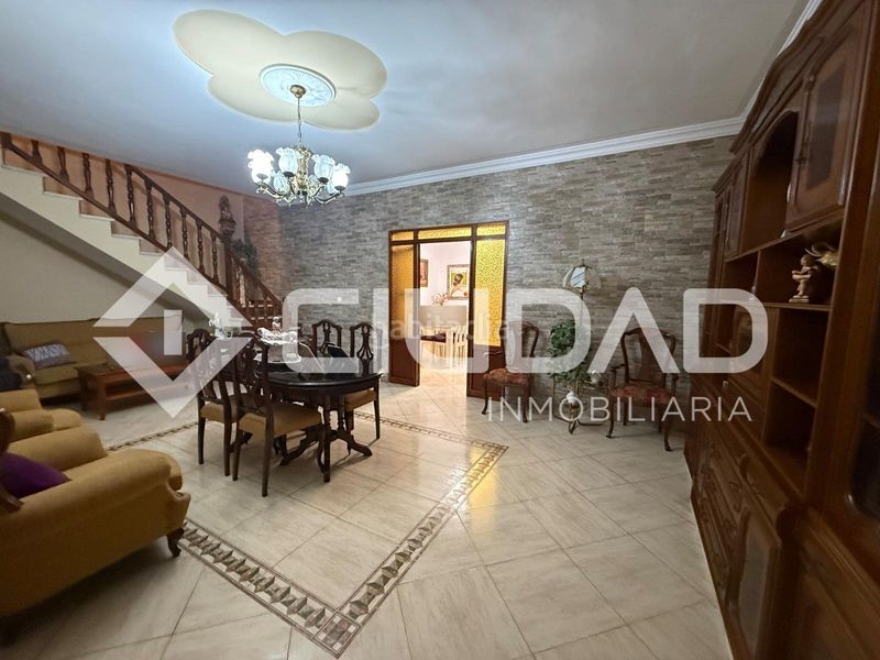 Foto 5591ca95-de47-4224-a32c-251feaa16f41. Casa a Cabezas de San Juan (Las)