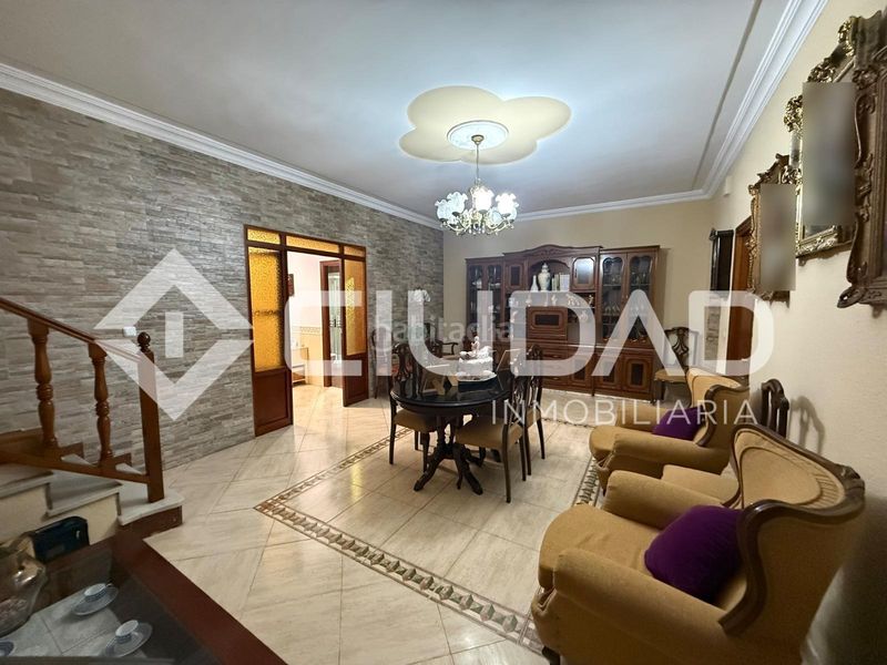 Foto b76fe3b1-2bce-4c42-a494-6bc1ba3077a4. Casa a Cabezas de San Juan (Las)