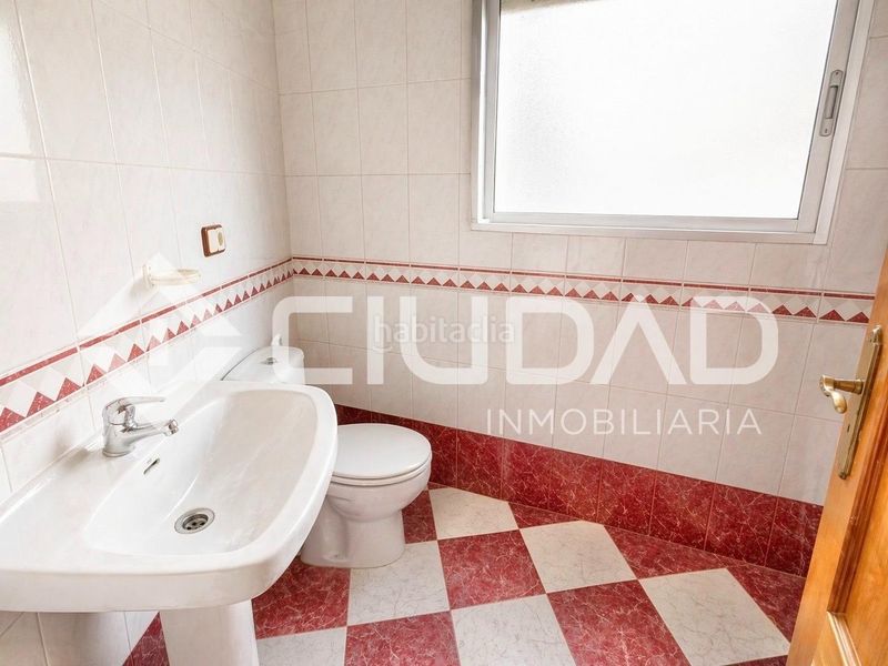 Foto 39bd2828-b4e6-40c9-89c8-e374b5026309. Pis a Cabezas de San Juan (Las)