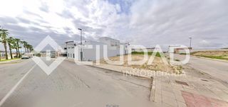 Residential Plot in Lebrija. Solar en esquina  zona las carrascosas