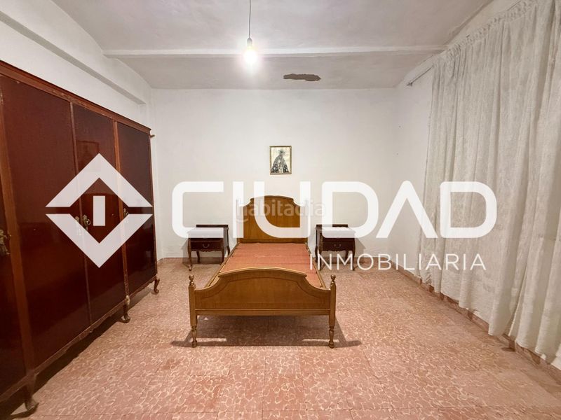 Foto 12b9dc72-3c7c-41f0-b28e-3d3076c5523b. Casa amb aparcament a Cuervo de Sevilla (El)