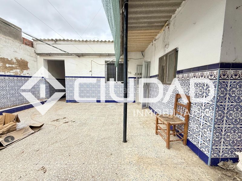 Foto 1fe14277-eb8b-4198-88c2-e775130d28a0. Casa amb aparcament a Cuervo de Sevilla (El)