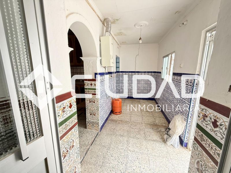 Foto 45335c67-817d-4d7d-8019-d3b31f07d6eb. Casa amb aparcament a Cuervo de Sevilla (El)