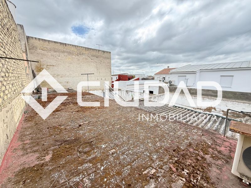 Foto 50251e68-a187-4983-9e15-ee0f708bab1e. Casa amb aparcament a Cuervo de Sevilla (El)