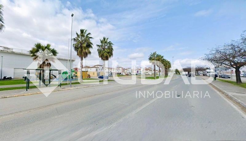 Foto 123b20c3-d0b9-48d0-899f-89dcf16b66da. Casa a Lebrija