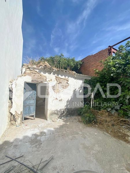 Foto 3e6a310e-df76-47a7-b7e9-1257649e6ade. Casa en calle de sevilla 50 en Lebrija