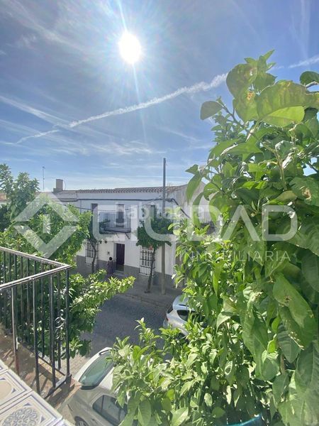 Foto 4d81f9f2-d564-4e3f-8072-d09becebdebf. Casa en calle de sevilla 50 en Lebrija