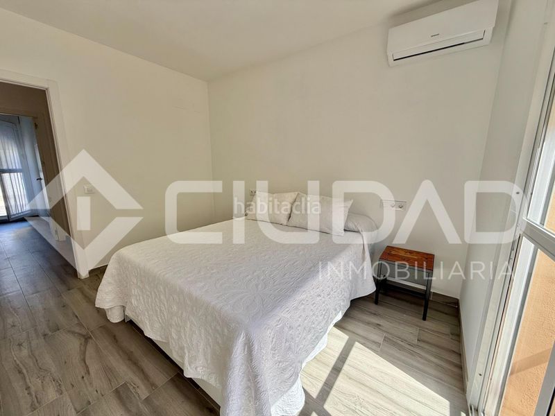 Foto 896a61ee-cefa-4ab8-ad91-eb54a2101d38. Casa adossada a Lebrija