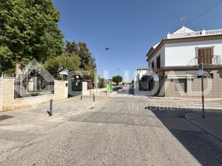 Casa a Cuervo de Sevilla (El)