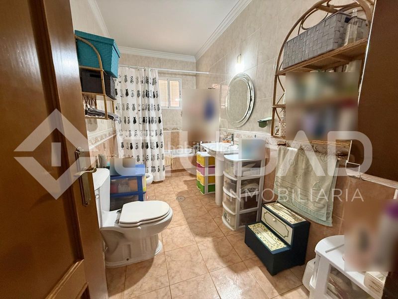 Foto ebe7de30-b4e7-47c8-bf25-212d1079a976. Casa a Cuervo de Sevilla (El)
