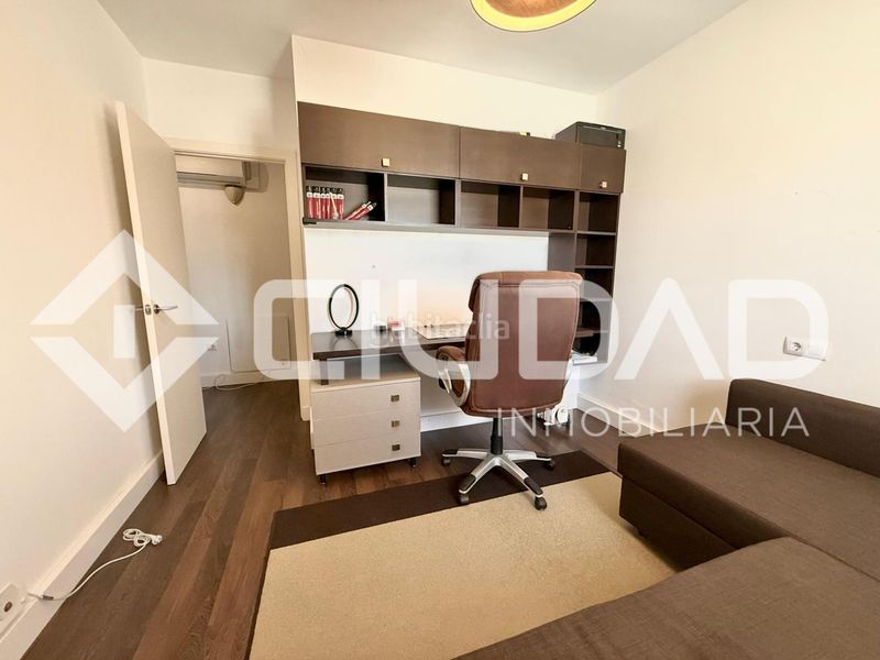 Foto 1ce81cb2-8291-4cda-b6c7-472740d06ff2. Casa adossada amb aparcament a Lebrija