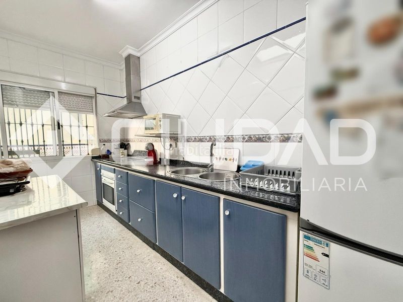 Foto 43079c33-1444-4a95-a1af-7f7e03baa43a. Casa amb aparcament a Cabezas de San Juan (Las)