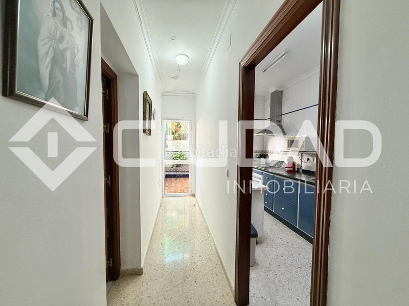 Foto 61b308b0-ea89-4e96-89f6-63906bb32dee. Casa amb aparcament a Cabezas de San Juan (Las)