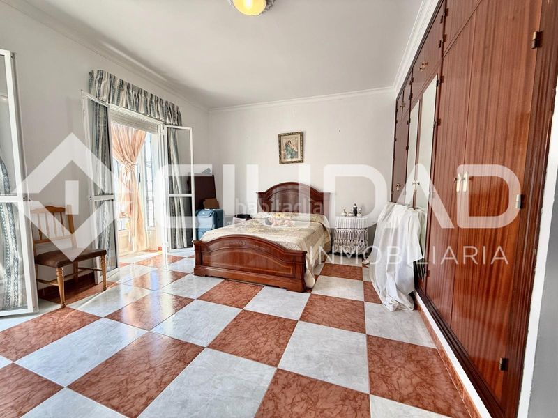 Foto 7c5a3c34-d4ad-4df8-af2c-28e55884ebc6. Casa amb aparcament a Cabezas de San Juan (Las)