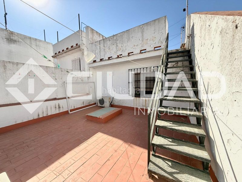 Foto aa3a18ab-2a2b-43c5-983b-d99b721f62d4. Casa amb aparcament a Cabezas de San Juan (Las)