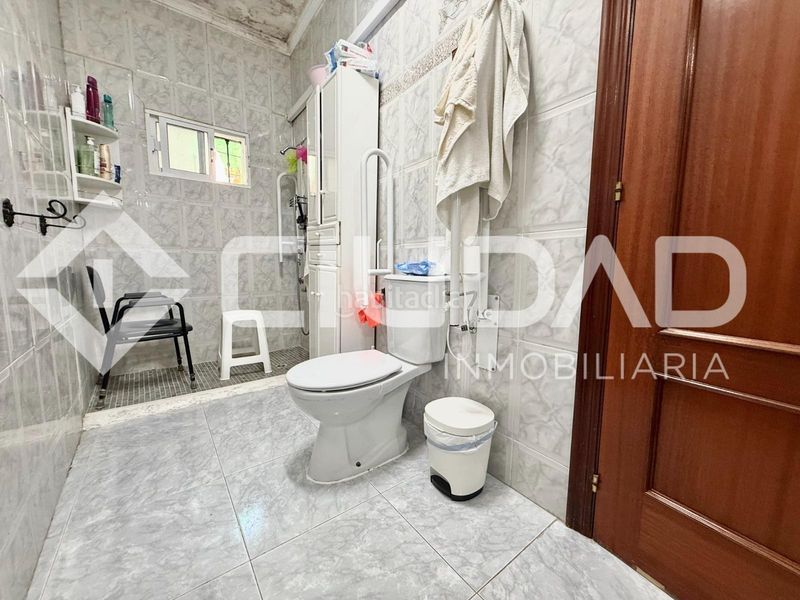 Foto bbec13b6-511d-4dfe-9655-10c7efe9fae9. Casa amb aparcament a Cabezas de San Juan (Las)