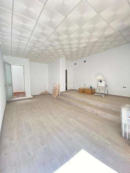 Foto 69e65ca6-295e-4b47-8b82-a31835f3076e. Local comercial  en venta en la zona plaza de la amistad. en Lebrija