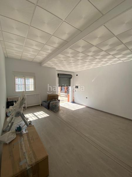 Foto b19bcdeb-18ce-48d4-8865-50a0551019c7. Local comercial  en venta en la zona plaza de la amistad. en Lebrija
