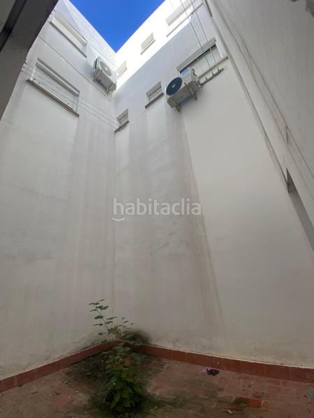 Foto cc08b132-6059-4cdb-8f4d-48d6f17de523. Local comercial  en venta en la zona plaza de la amistad. en Lebrija