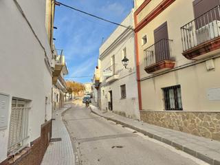 Maison jumelée à Trebujena. Casa independiente en venta  zona parque de la toya, trebujena c