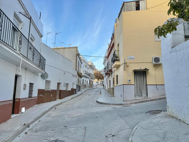 Foto 63c37f2b-36ca-4dbc-a83a-d37fbba63561. Casa bifamiliare in Trebujena