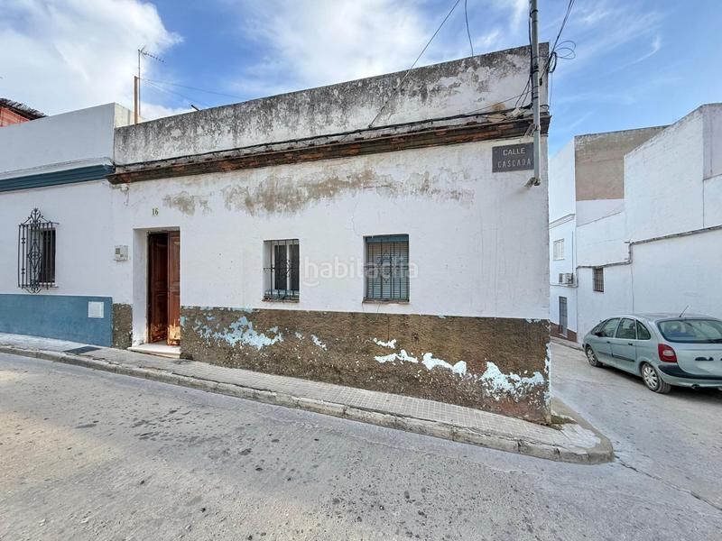 Foto b6a361d5-fe4f-4d28-85e0-d10306e5d341. Casa en venta casa en esquina zona parque de la oña, cádiz en Trebujena