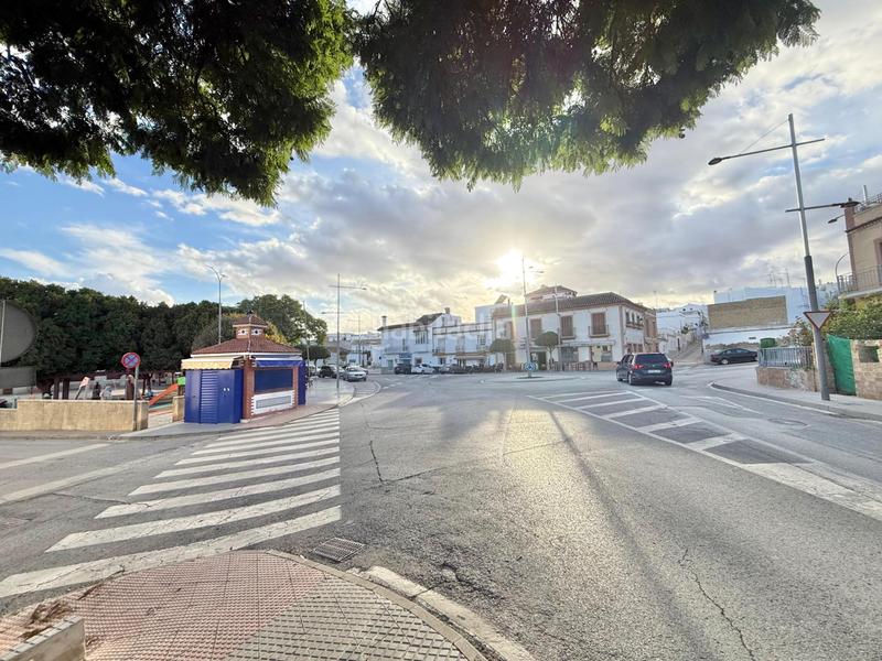Foto fd97de34-c698-488c-aebb-444dad522710. Casa en venta casa en esquina zona parque de la oña, cádiz en Trebujena