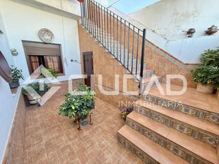 Maison à Lebrija. Piso en primera planta  zona el recreo, lebrija