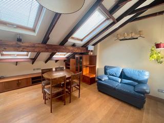 Haus  Fundación jado kalea. Buhardilla ideal