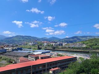 Flat in Erandio. Vivienda completamente exterior con mucha luminosidad