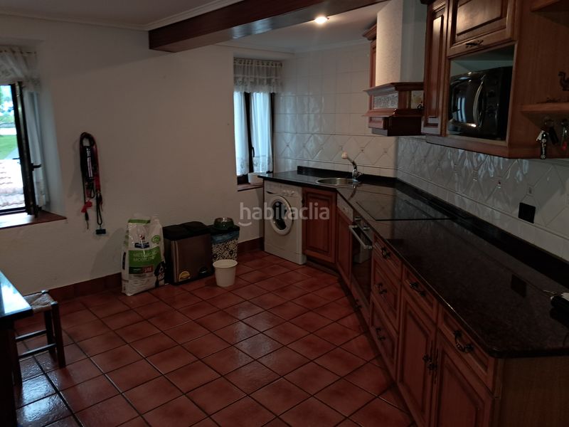 Foto ae1f99eb-1d64-4d9d-9e41-f414a801c4a0. Dúplex amb xemeneia calefacció a Erandio