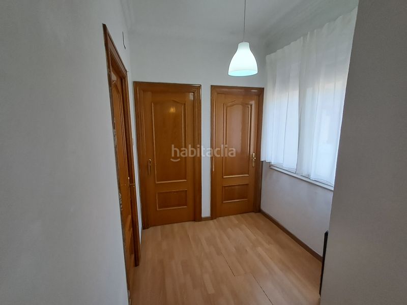 Foto b09dfede-cb6c-487f-9fc1-c6c4d41e950a. Pis a Erandio